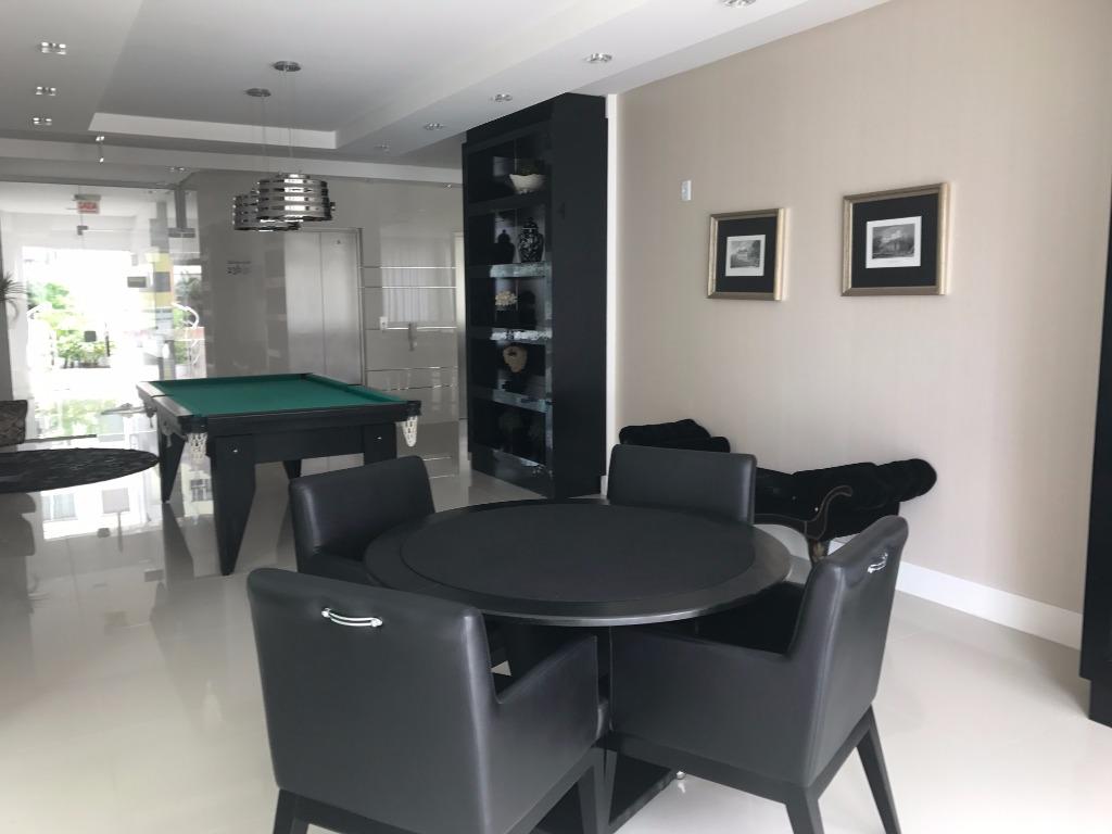 Apartamento residencial à venda, Centro, Balneário Camboriú.