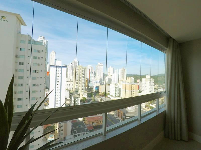 Apartamento mobiliado à venda, Barra Sul, Balneário Camboriú