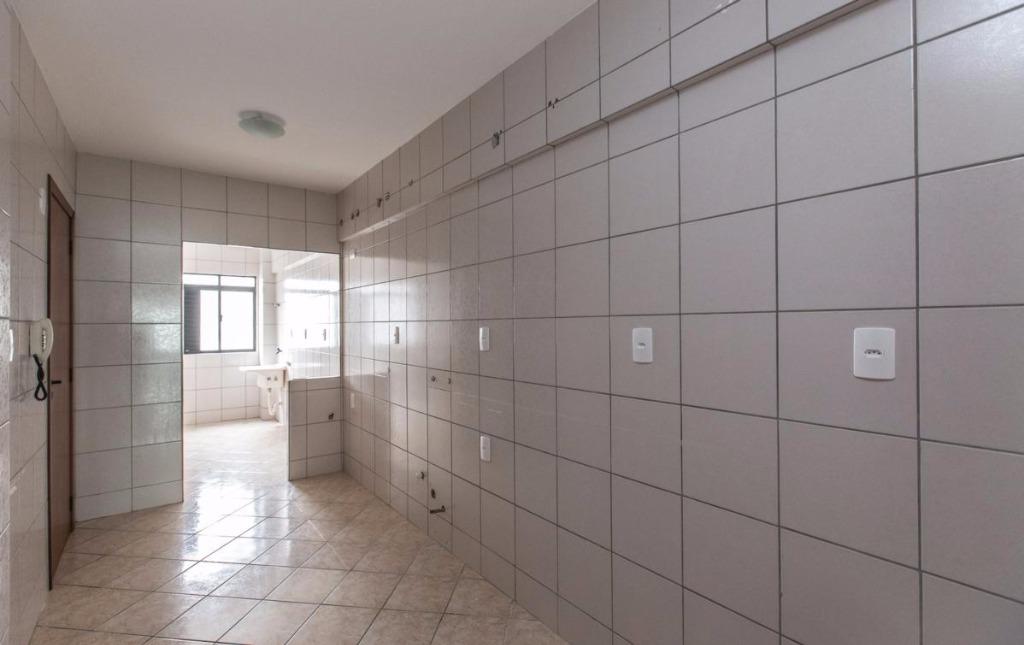 Apartamento residencial à venda, Centro, Balneário Camboriú.