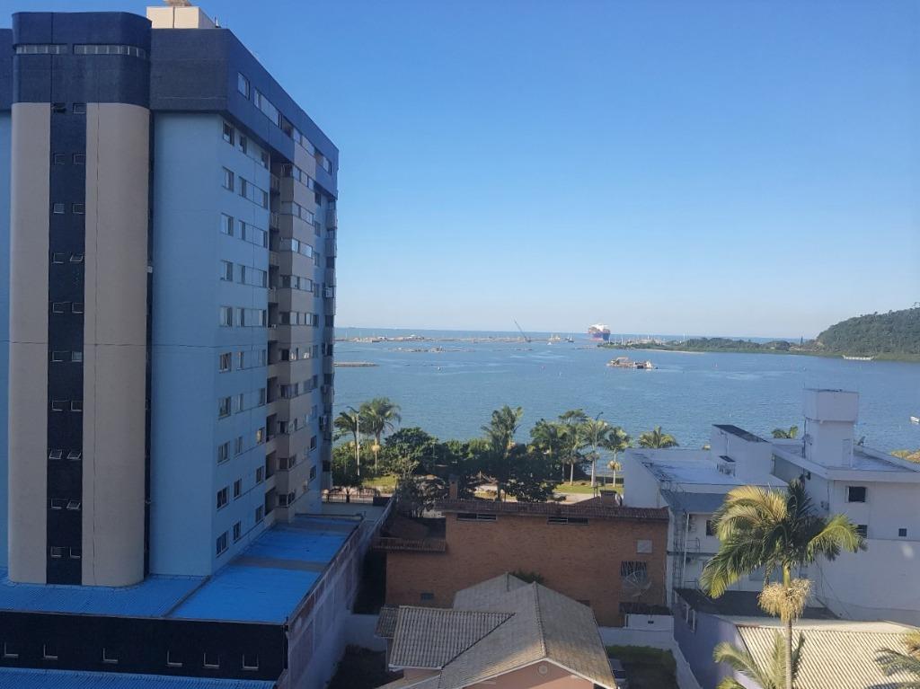 Apartamento em Itajaí, Centro, mobiliado,  1 suíte mais 2 dormitórios, 2 vagas e área de lazer.