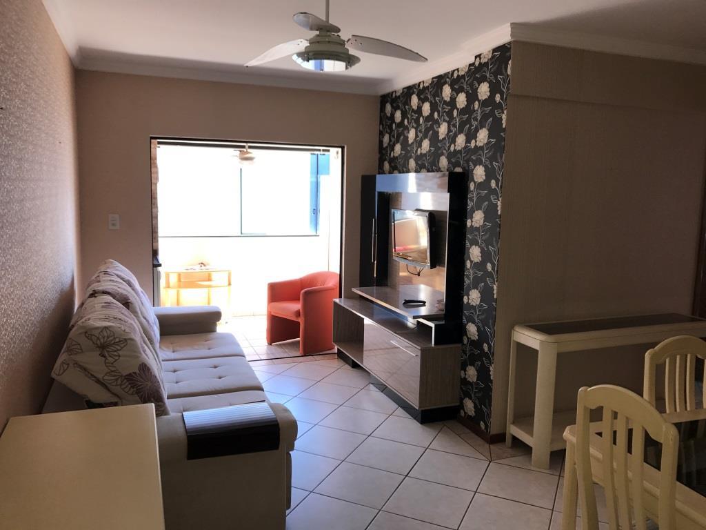 Apartamento mobiliado no Centro de BC, 3 dormitórios.