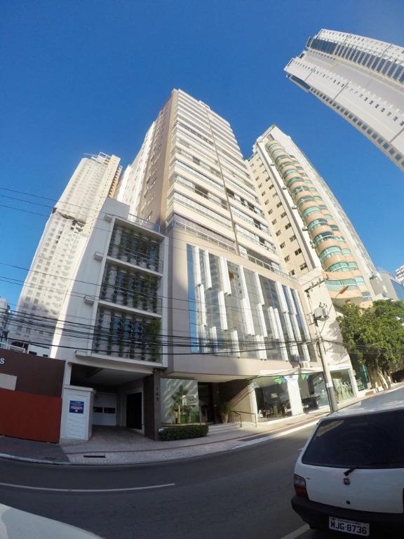 Apartamento novo, investimento na Avenida Brasil, 1 suíte mais 2 dormitórios, 2 vagas de garagem, área de lazer completa!!